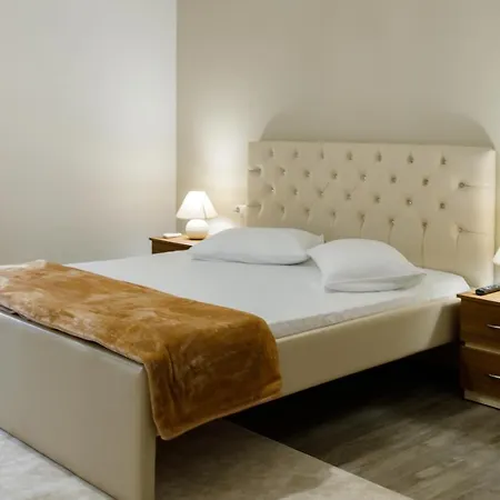 The Luxe Apartmán *