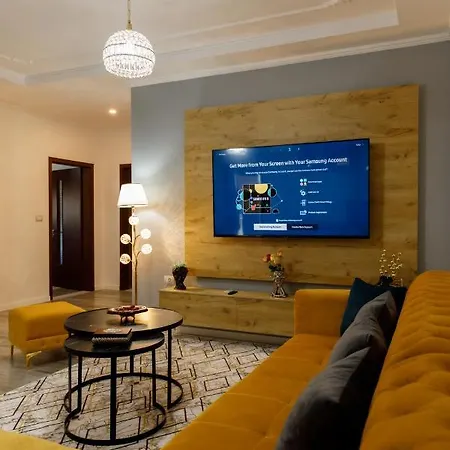 The Luxe *