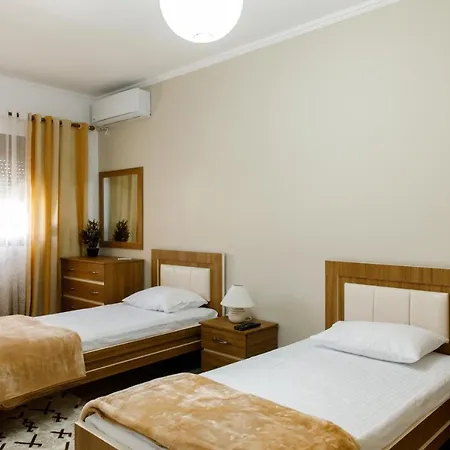 The Luxe Apartamento *