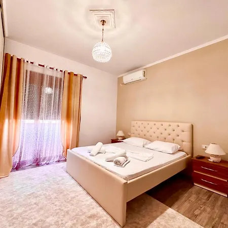 The Luxe Apartmán *